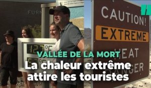 Les températures extrêmes de la Vallée de la Mort sont bien loin de décourager les touristes