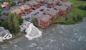 Une maison s'effondre dans une rivière en crue en Alaska