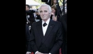Complexes et chirurgie pour améliorer son visage : faits rares sur Charles Aznavour