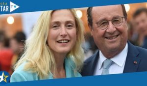 Julie Gayet affiche un blond très intense au bras de François Hollande, le couple souriant et lumine