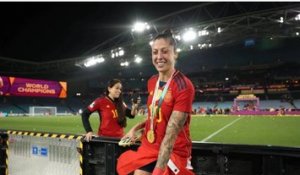 Affaire Rubiales : La footballeuse espagnole Jennifer Hermoso, embrassée de force, demande « des mesures exemplaires »