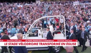 Entrée du pape François à l'Orange Vélodrome