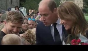 Le geste touchant de Kate alors que le prince William fait adorablement des grimaces à bébé dans la