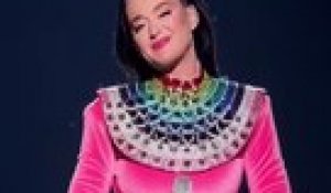 Katy Perry déclare son amour pour Daisy Dove lors de son concert à Las Vegas.