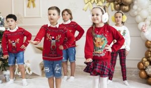 Diana and Roma Kids Songs Christmas with My Friends + Happy Birthday Song