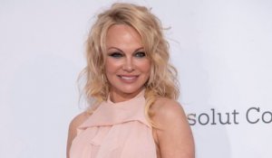 Pamela Anderson, 56 ans : elle dévoile sa beauté naturelle sans maquillage.