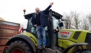 « Nous on a des racines » : des agriculteurs en colère bloquent l'A16 jusqu'à nouvel ordre