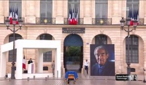 Hommage national à Robert Badinter - Emmanuel Macron demande l'entrée au Panthéon de l'ex-garde des Sceaux: "Votre nom devra s'inscrire avec ceux qui ont tant fait pour le progrès humain et pour la France"
