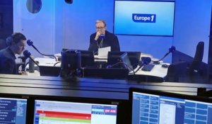 EN DIRECT - Emmanuel Macron déambule dans le Salon de l'Agriculture, protégé par les CRS