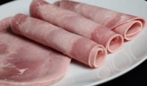 Du jambon contaminé à la listeria rappelé dans neuf régions de France