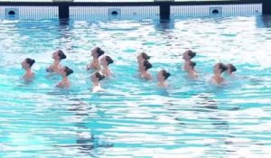 Les nageuses de la natation artistique inaugurent le centre aquatique olympique de Saint-Denis