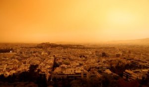 Le ciel d'Athènes vire à l'orange à cause d'épais nuages du Sahara