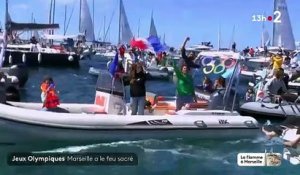 Flamme olympique: La parade maritime pour l'arrivée de la flamme olympique à Marseille a débuté - Plus de 150.000 personnes sont attendues sur le Vieux-Port - Vidéo