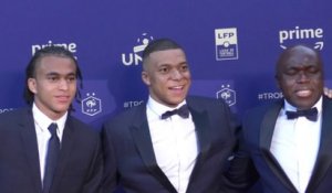 L'arrivée des joueurs du PSG aux Trophées UNFP