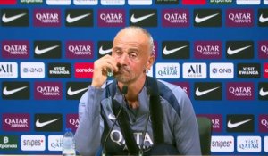 Luis Enrique chante pour Ousmane Dembélé en conférence de presse - Foot - Ballon d'Or