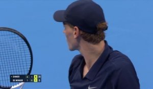 Pékin - Sinner qualifié pour la finale après son succès face à De Minaur