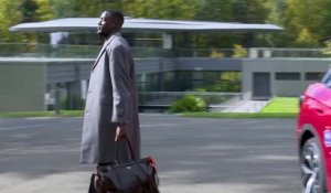 Bleus - Les joueurs arrivent à Clairefontaine en toute - quasi - sobriété