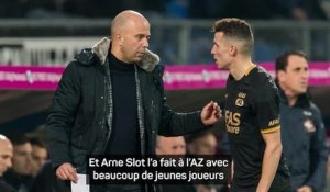 Liverpool - Van Bommel : "C'est normal d'avoir une période difficile"