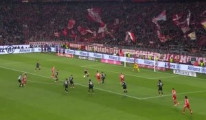 Bayern Munich - 14ème but en 11 journées pour Kane