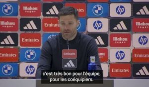 Real Madrid - Xabi Alonso félicite Mbappé, qui égale le record de Ronaldo