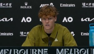 Tennis - Open d'Australie 2026 - Jannik Sinner : "Novak Djokovic, c’est l’athlète le plus professionnel qu’on ait dans le vestiaire"