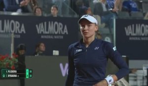 Rome - Rybakina expéditive face à Pliskova