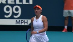 Miami - Pegula sur abandon