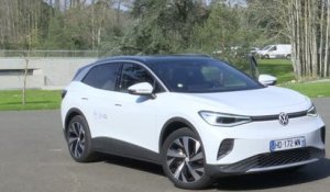 Bleus - Lucas Hernandez bloqué dans la voiture !