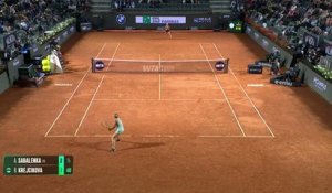 Rome - Sabalenka déroule face à Krejcikova pour son entrée en lice