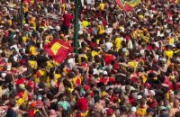 Lens - "La France est devenue lensoise" : Une foule en liesse pour fêter les Sang et Or