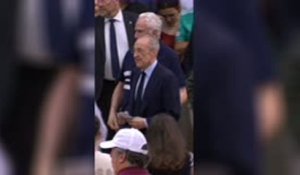 Real Madrid - Riquelme applaudi lors de son vote, une salle plus silencieuse pour Pérez