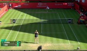 Queen's - Vekic rejoint le dernier carré