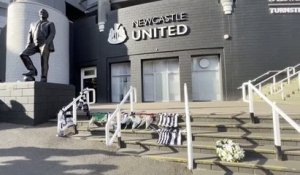 Newcastle - Les fans rendent hommage à Keegan devant St James' Park