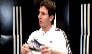 Messi présente la F50 adizero