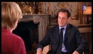 [Incident : Nicolas Sarkozy quitte une interview]