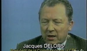 Fin de mur Berlin : Jacques Delors à "7 sur 7"