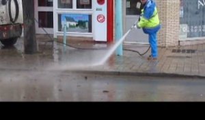 Décrue après les inondations à  Cherbourg