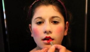 Maquillage de geisha : Se maquiller pour Halloween ou Carnaval par TrucsetDeco.com