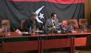 Libye : les rebelles veulent être reconnus par les...