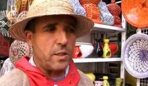 Les vendeurs de souvenirs tunisiens en difficulté