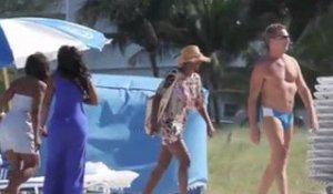 Kelly Rowland frime à Miami