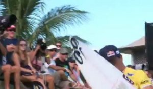 Quik Pro Gold Coast 2011 - Julian Wilson Surf/IV.  Adrian Buchan Surf