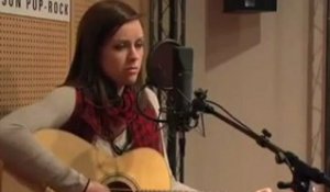 Amy Macdonald session acoustique RTL2 (Don't Tell Me That It's Over, This Is The Life) (www.rtl2.fr/videos)