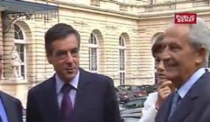 Sénatoriales 2011 : photo de famille Jouanno-Fillon sur les marches du Palais