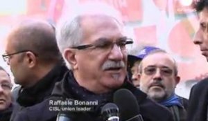 Italie : les fonctionnaires font grève et veulent plus...