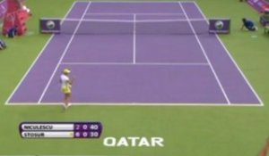 Doha - Stosur en demi-finale