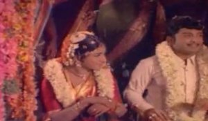 BATHILUKKU BATHIL - Vijayakumari And AVM Rajan Marriage
