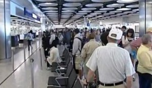 Aéroport d'Heathrow: les files d'attente font grincer...