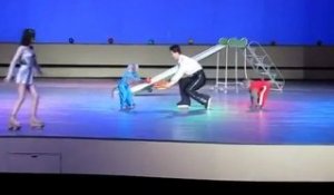 Cirque Corée du Nord - Singes en roller
