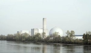 Un jour, un lieu : 24 heures dans la centrale nucleaire de Chinon